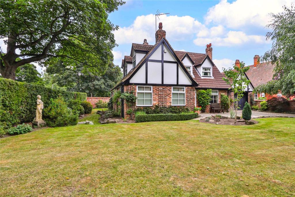 Baxtergate, Hedon, East Riding Of Yorkshire, HU12 8JN 4 bed detached
