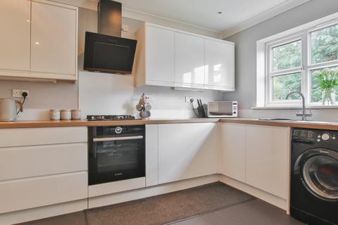 31 Eldon Drive, Preston, Hull, HU12 8XH