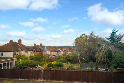 4 High Point, London, SE9 3NZ