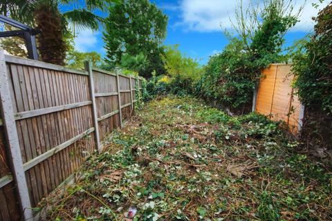 4 High Point, London, SE9 3NZ