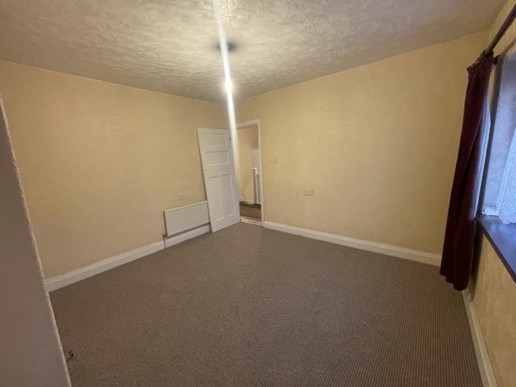 6 Doris Road,Sparkhill 3 bed terraced house £900 pcm (£208 pw)