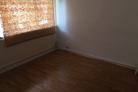 1 bedroom property to rent - Studio Flat, Hinckley Road, Leicester, LE3 0TF. £550 PCM.