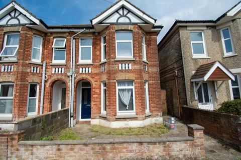 5 bedroom semi-detached house to rent, Student house on Cardigan Road