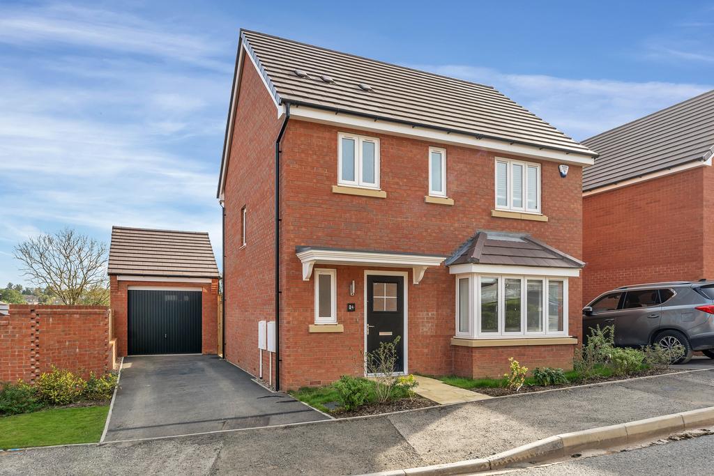 Lander Close, Melton Mowbray 3 bed detached house to rent £1,300 pcm