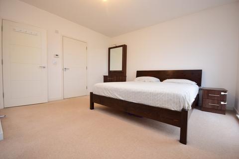 3 bedroom end of terrace house to rent - Ellis Avenue, Dagenham RM8