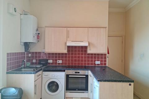 1 bedroom flat to rent, 1 Bedroom Student Flat