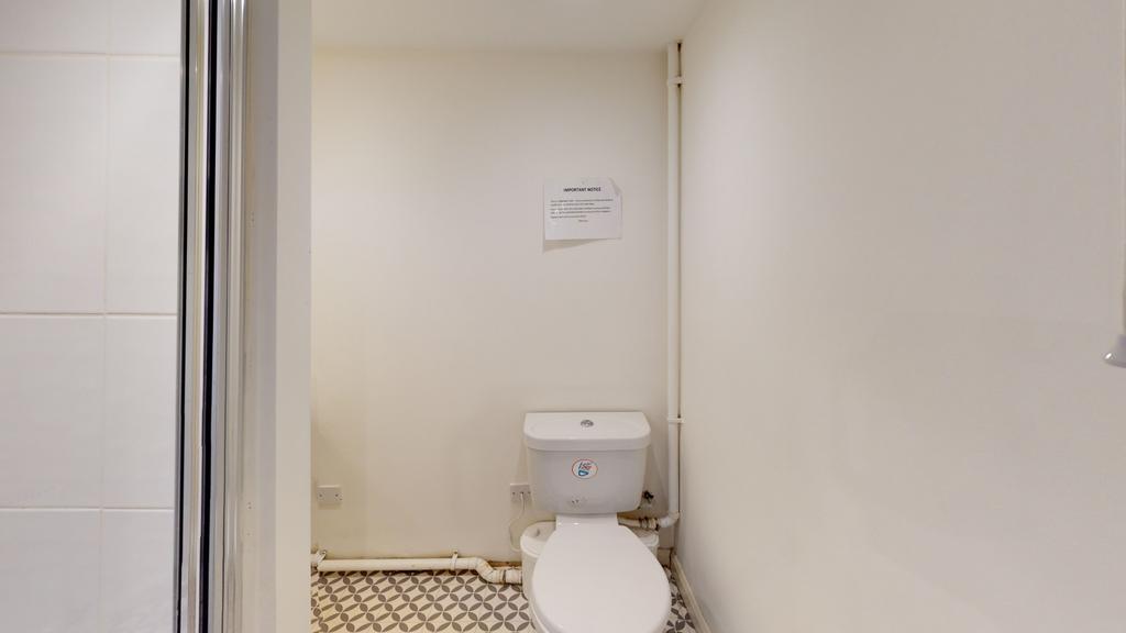 48-Burns-Street-Bathroom(1)