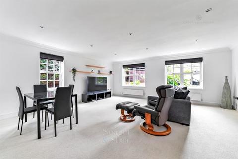 2 bedroom flat for sale - Robin Hill, ., Maidenhead, Berkshire, SL6 2GZ