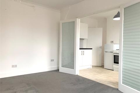 Studio to rent, Moreton Road, South Croydon, CR2