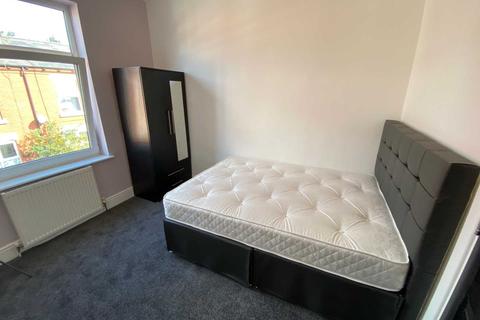 4 bedroom house share to rent - Spring Gardens, Salford