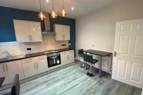 4 bedroom house share to rent - Wythburn Street, Salford.