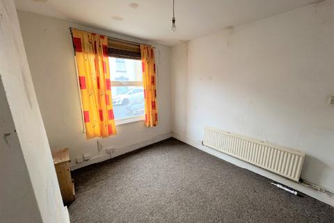 83 Baker Street, Northampton, NN2 6DH