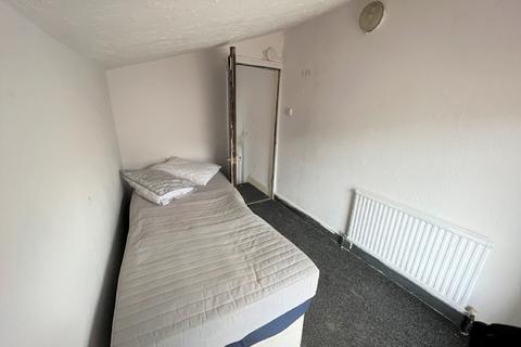 83 Baker Street, Northampton, NN2 6DH