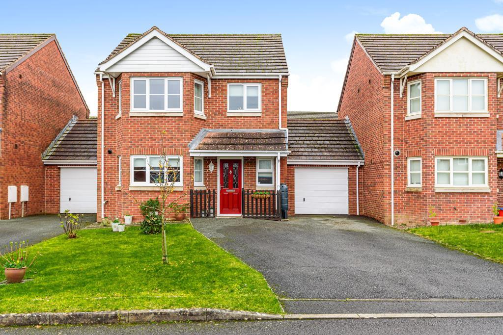Clywedog Drive, Tremont Park, Llandrindod Wells, LD1 3 bed link detached house £245,000