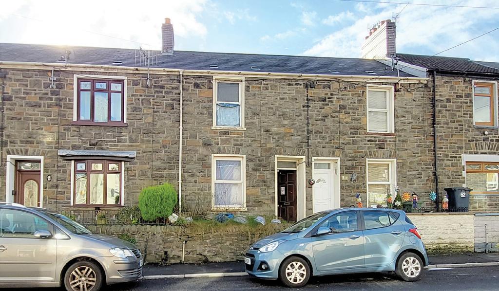 60 John Street, Abercwmboi, Aberdare... 2 bed terraced house £20,000