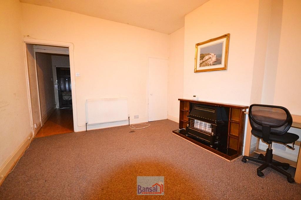 Humber Avenue, Stoke, Coventry CV1 2AU 2 bed terraced house for sale