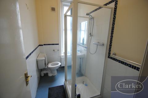 2 bedroom flat to rent, Flat 1, 20 Lansdowne Road, Dorset