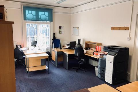 Office to rent, Warwick Road, Stratford-upon-Avon CV37
