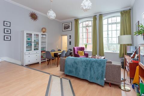 94/8 Inchview Terrace, Edinburgh, EH7 6TF