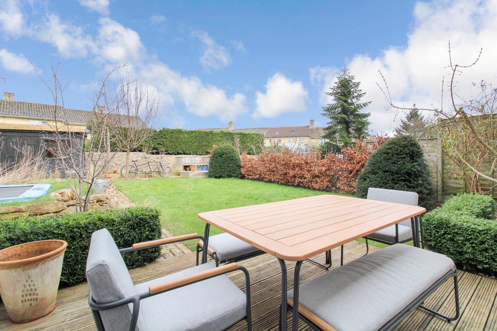 REAR GARDEN (Photo 1