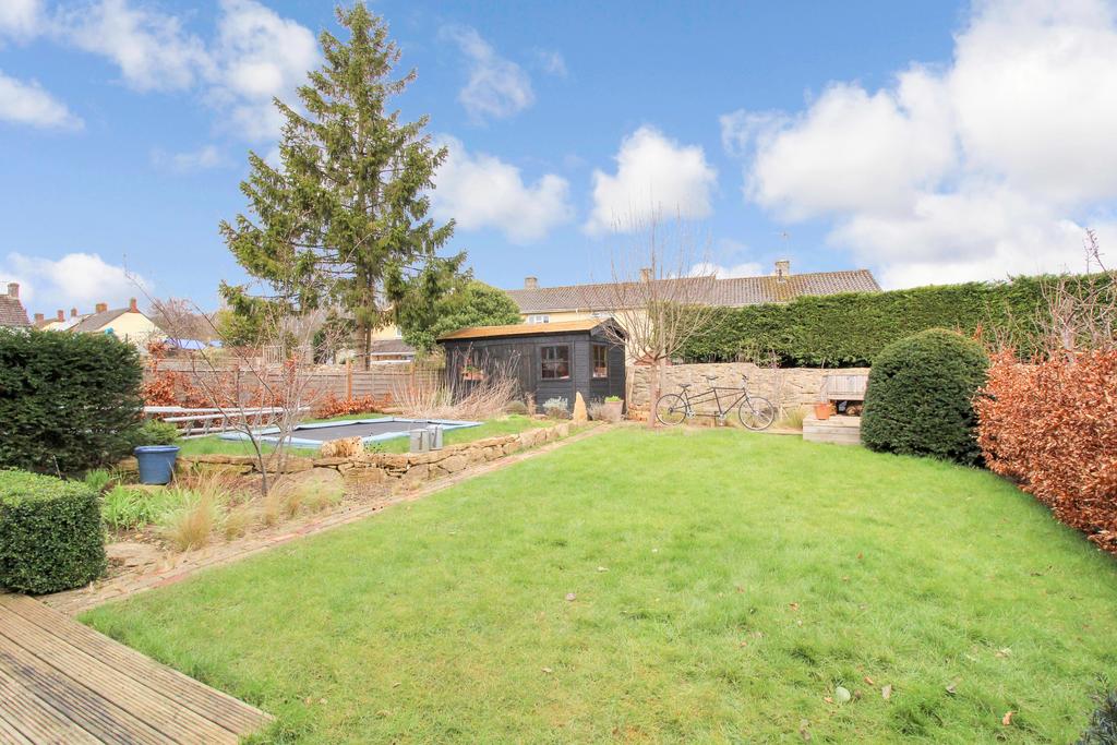 REAR GARDEN (Photo 2
