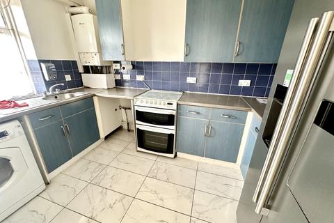 2 bedroom flat to rent, Down Way, Northolt, Greater London, UB5