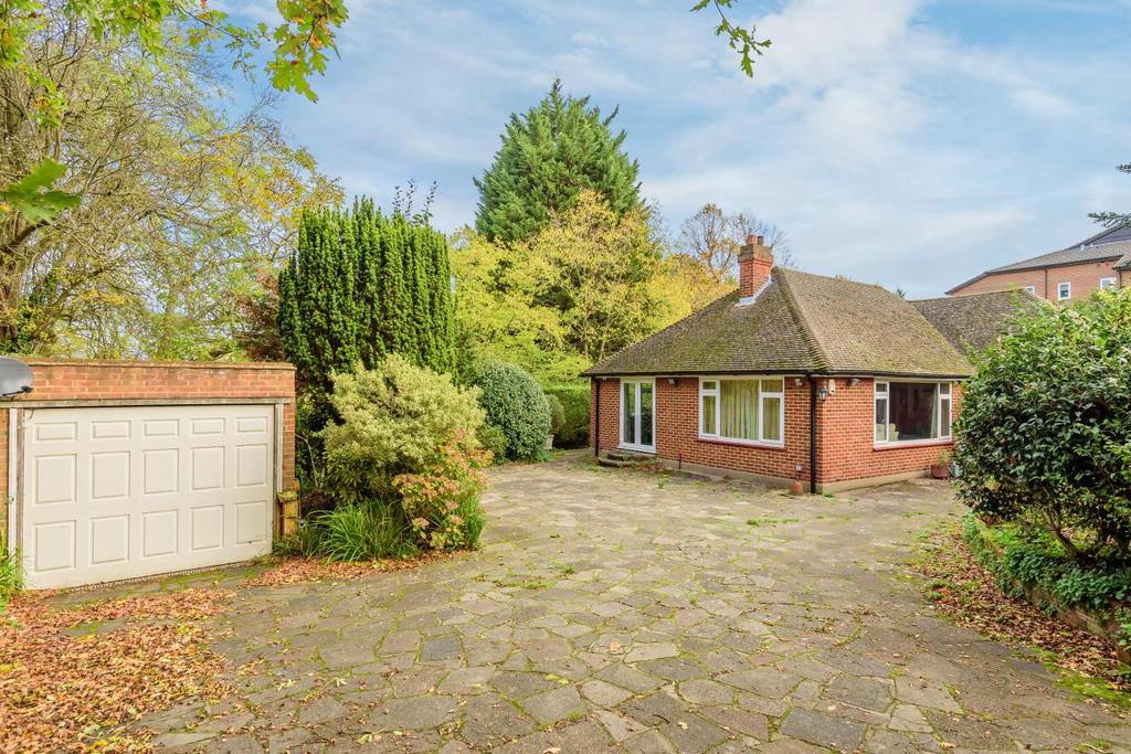 South Hill Road, Bromley 3 bed bungalow £725,000
