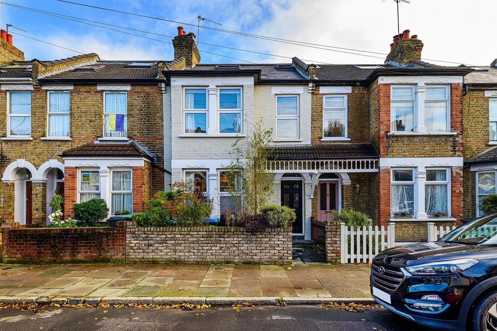 Highworth Road, Bounds Green 3 bed terraced house £750,000