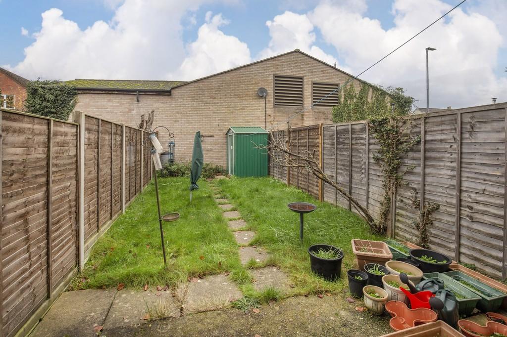 Thorpe Drive, Attleborough 2 bed terraced house - £750 pcm (£173 pw)