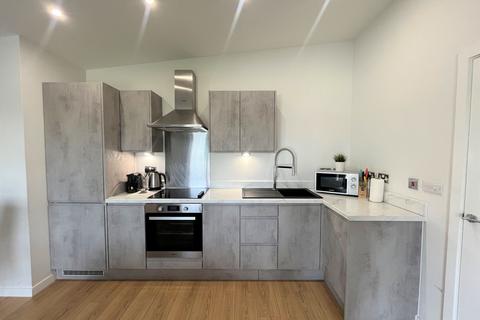 2 bedroom apartment to rent, Victoria Riverside