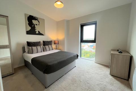 2 bedroom apartment to rent, Victoria Riverside