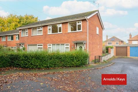 3 bedroom semi-detached house for sale - Aylesbury Close, Norwich