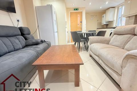8 bedroom flat to rent, Ilkeston Road, Nottingham