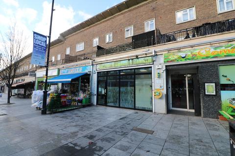 Office to rent - The Broadway, Loughton