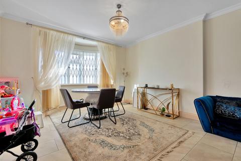 59 Vyner Road, London, W3 7LZ