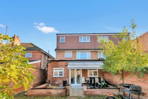 59 Vyner Road, London, W3 7LZ