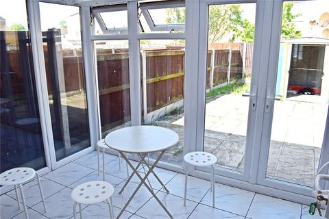 2 bedroom terraced house to rent, Beckhampton Close,, Grove Village, Manchester, M13