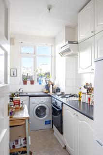 Flat 27, Milton Lodge Whitton Road, Twickenham, TW1 1BU