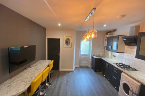 4 bedroom house share to rent - Alpha Street, Salford