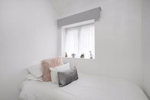 56 Whitewebbs Way, Orpington, BR5 2TJ