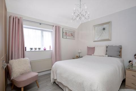 56 Whitewebbs Way, Orpington, BR5 2TJ