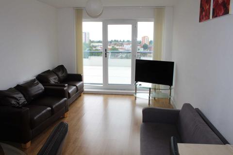 2 bedroom house share to rent - Ladywell Point, Manchester