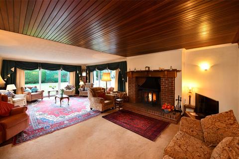 4 bedroom bungalow for sale - Steilston Lodge, Newtonairds, Dumfries, Dumfries and Galloway, South West Scotland, DG2