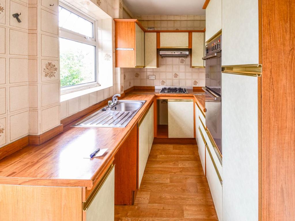 Gwynedd Avenue, Townhill, Swansea 3 bed house £695 pcm (£160 pw)