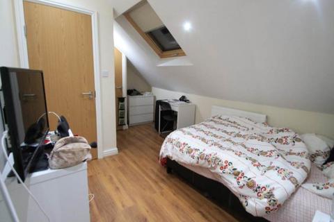 8 bedroom house to rent - Colum Road, Cathays, Cardiff