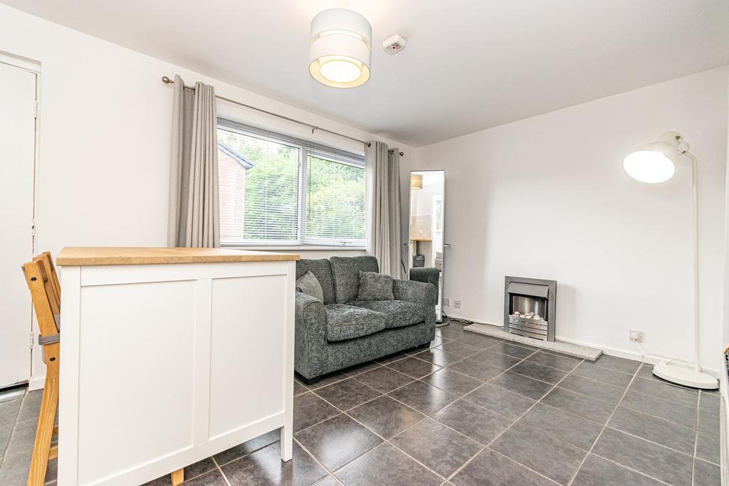 Badgers Walk East, Lytham, FY8 1 bed apartment £525 pcm (£121 pw)