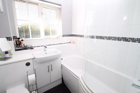 22 De Havilland Close, Hawkinge, Folkestone, CT18 7FE