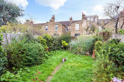 18 Durham Road, London, W5 4JP