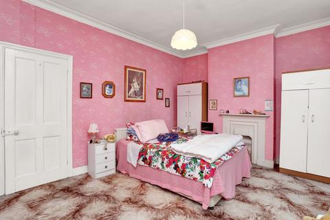 18 Durham Road, London, W5 4JP