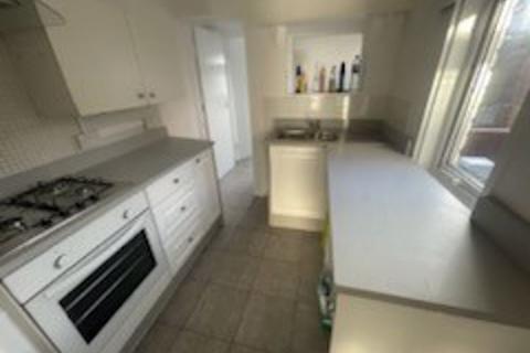 2 bedroom apartment to rent, Victoria Avenue, Wallsend NE28